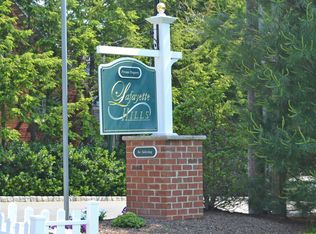 4 Goffle Brook Ct #302, Hawthorne, NJ 07506