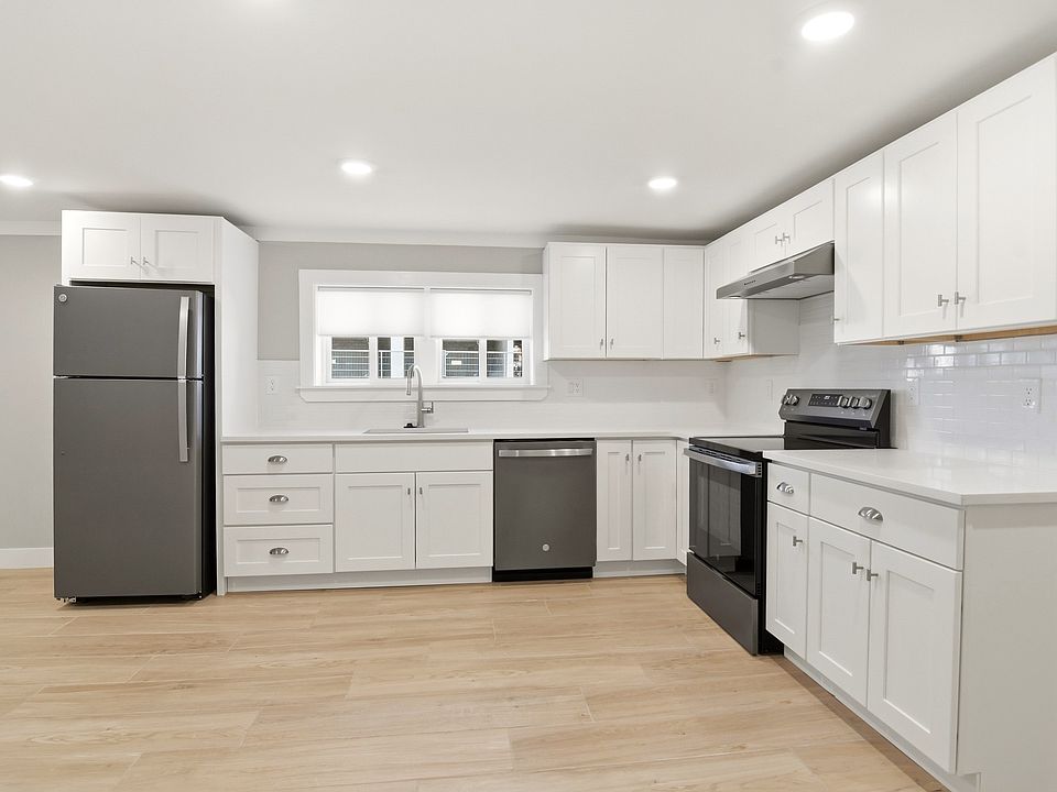1st image of 1592 Meade St APT B