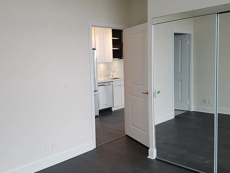 33 Shore Breeze Dr #2403 — Photo 12