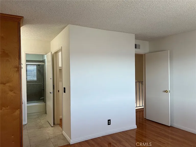 238 Hillcrest Dr — Photo 13