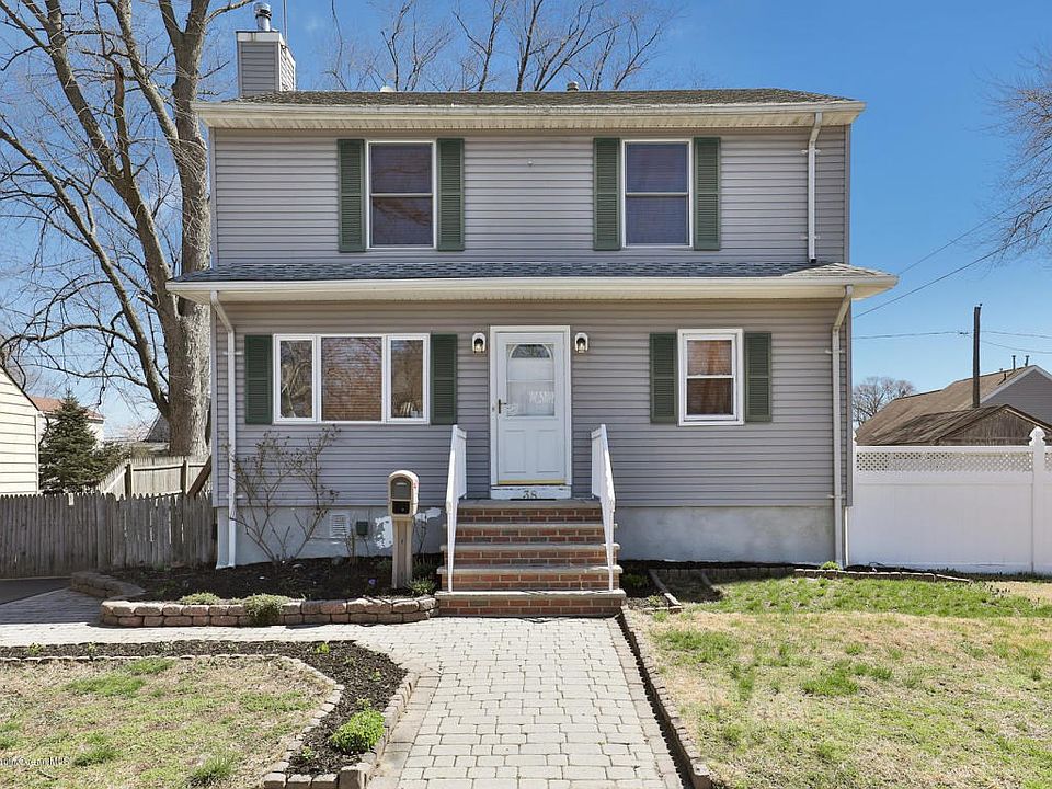38 Bay Ave North Middletown NJ-large-003