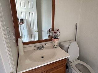 132 N 1st St, Hampton, VA 23664