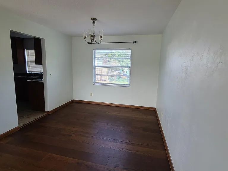 1646 W Paradise Ln — Photo 13