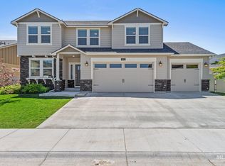 1077 W Riodosa Dr, Meridian, ID 83642