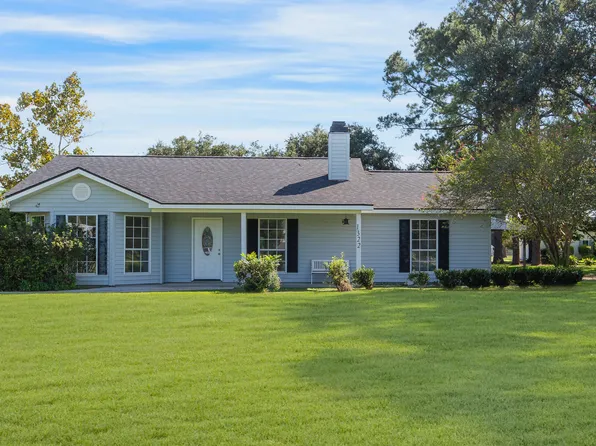 1322 Young St, Broussard, LA 70518