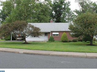 727 Lehigh Dr, Quakertown, PA 18951