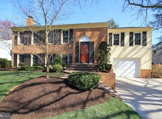 7209 Sampal Pl, Springfield, VA 22153