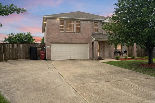 921 Zoe St Photo 1