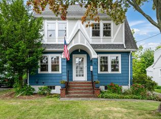 10 Mohegan Rd, Ossining, NY 10562