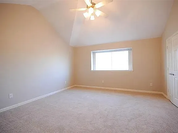 3652 Vienna St — Photo 8