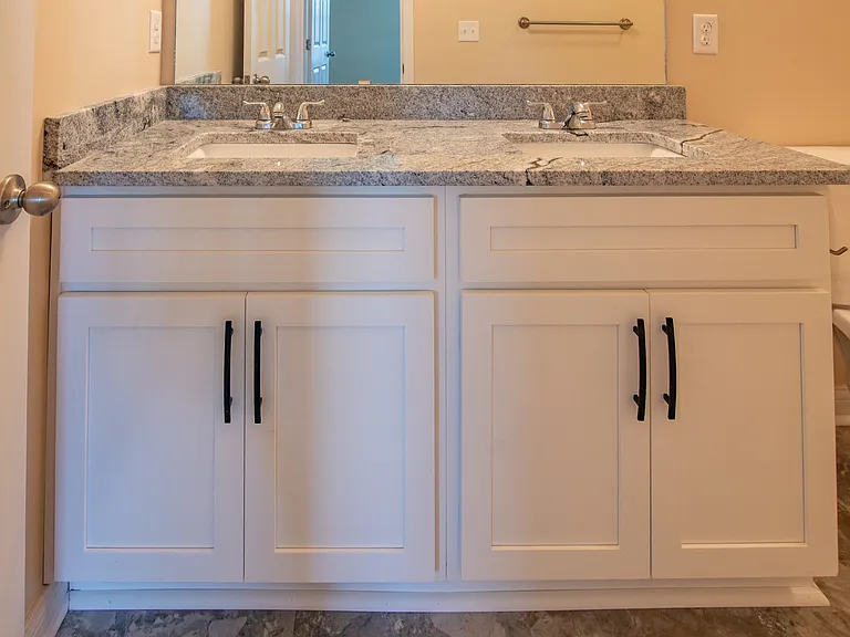 203 Dixon Cir — Photo 34