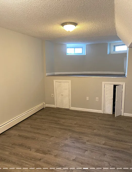 2 bed, 1.5 bath, 9999 sqft, $4,100 — Photo 3