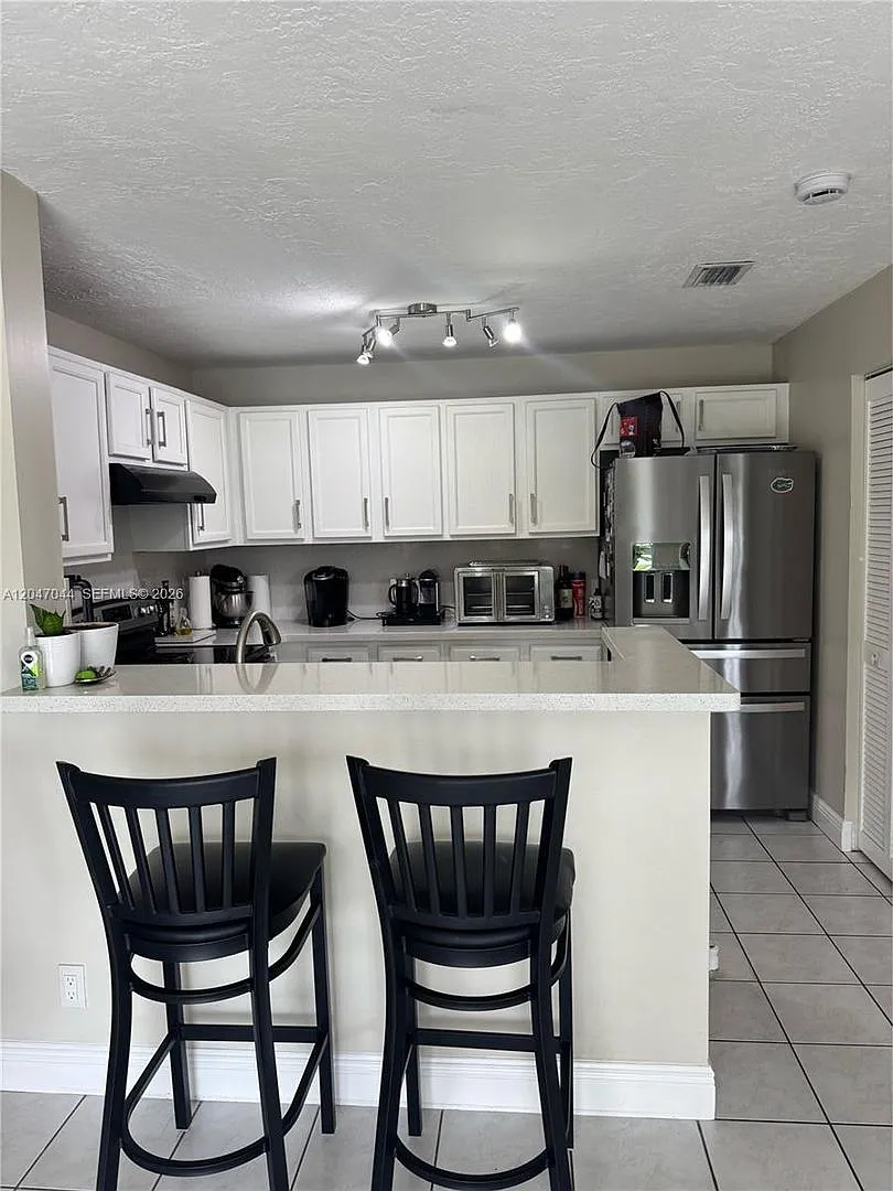 8291 SW 44th Place 8291, Davie, FL 33328 - 2973 — Photo 2