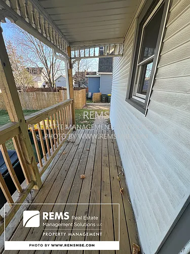 420 N Pine St Photo 1