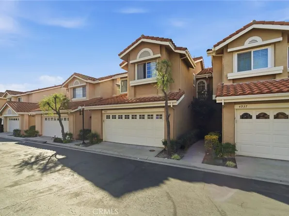 4933 Santo Dr, Oak Park, CA 91377