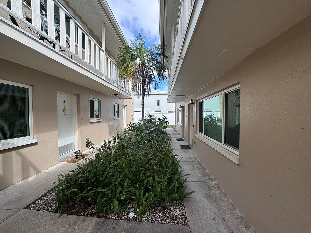 Building Photo - 2167 Dart Ave #5