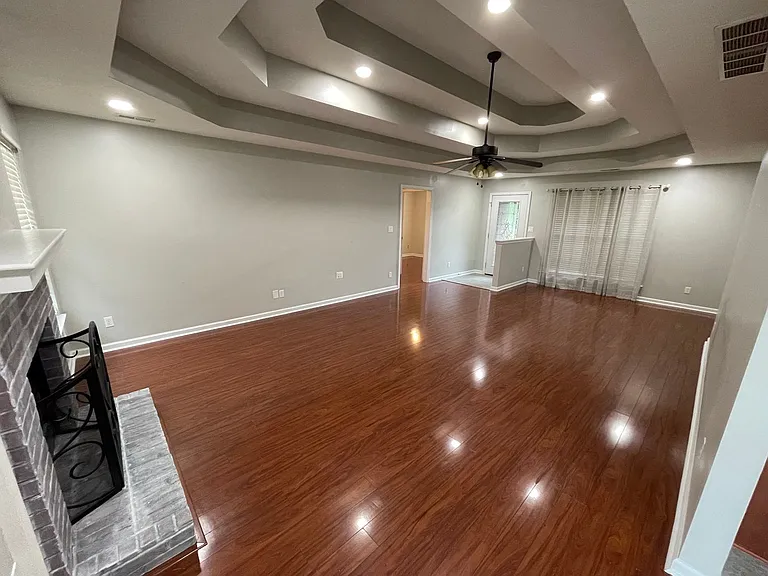 1547 Overlook Cir — Photo 5