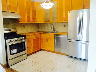 Rented by Rapid Realty Cobble Hill