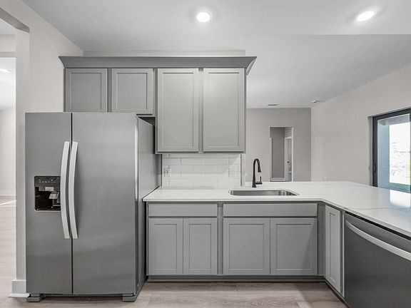 All kitchen appliances included