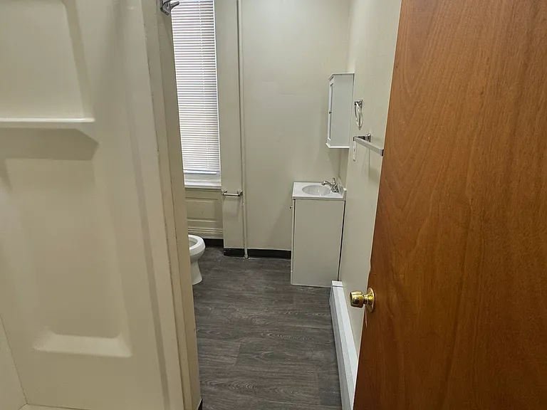 4102 W Girard Ave #1R — Photo 12
