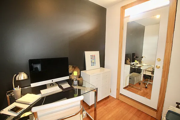 Rented by Realty Nerd | media 31