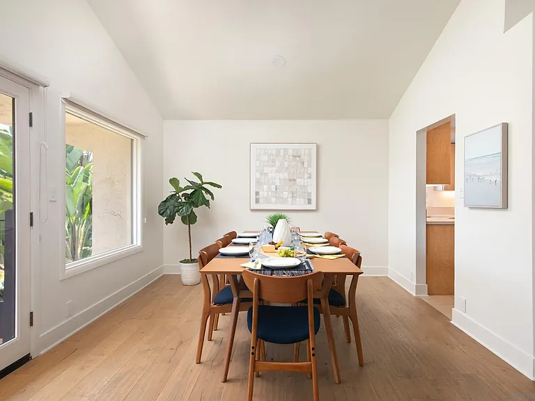 2452 Azure Coast Dr — Photo 12