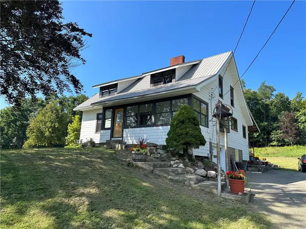 846 E Jamestown Rd, Jamestown, PA 16134