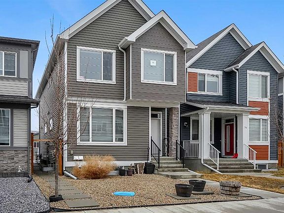 2nd image of 32 N Seton Row SE