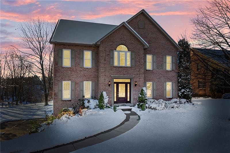 1st image of 119 Oakview Dr
