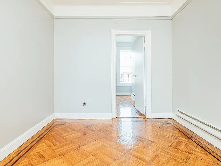 1625 Park Pl #21 — Photo 3