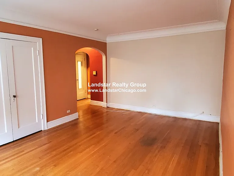 1920 W Morse Ave #2N — Photo 2
