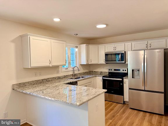 2nd image of 12256 Autumn Ridge Ln