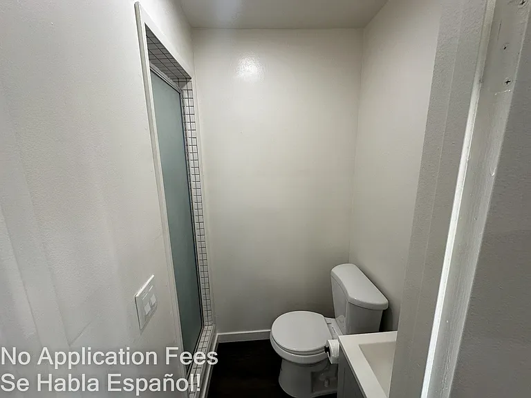 1415 Seward St — Photo 7