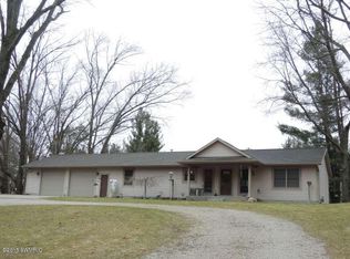 150 E Oak St, Fruitport, MI 49415