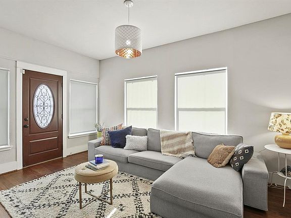 4th image of 517 S Rosemont Ave