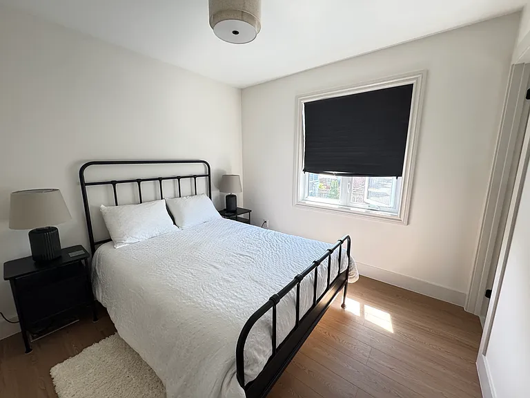 26 Cardrew St #COACH — Photo 12