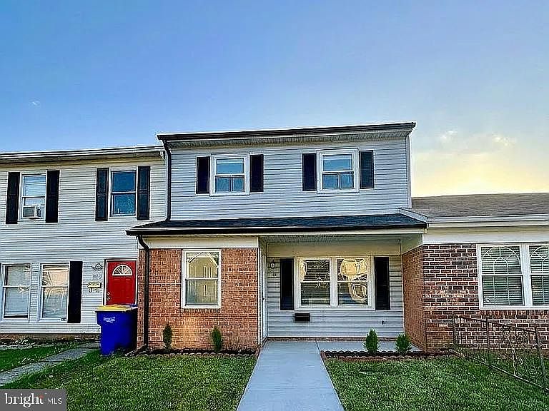 1st image of 39 Meadow Wood Ln