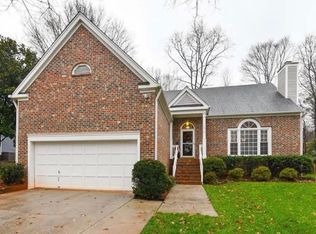 4618 Country Woods Ln, Greensboro, NC 27410