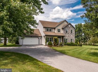 602 N Strickler Rd, Manheim, PA 17545