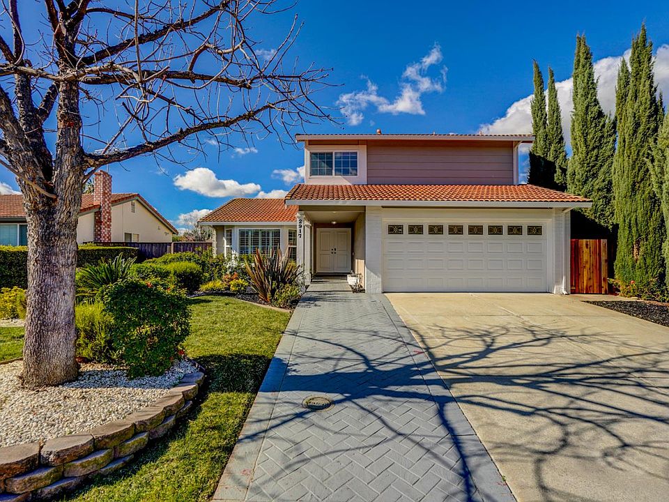 1st image of 2917 Covewood Ct