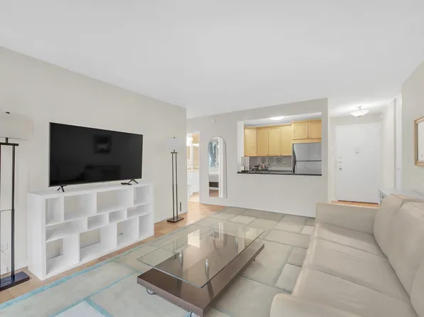 130 West 67th Street image 1 of 8