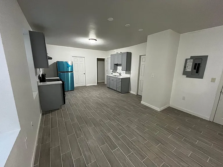 10 Union St — Photo 8