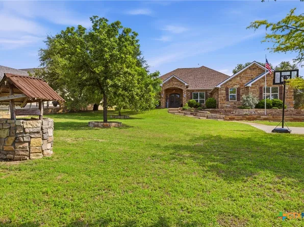 4366 Royal St, Salado, TX 76571