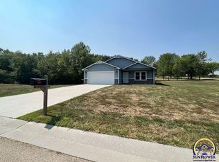 2107 SE Shiloh Ridge Ln, Tecumseh, KS 66542