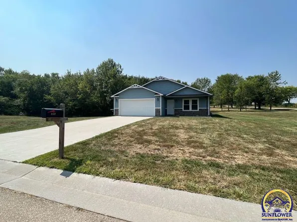 2107 SE Shiloh Ridge Ln, Tecumseh, KS 66542