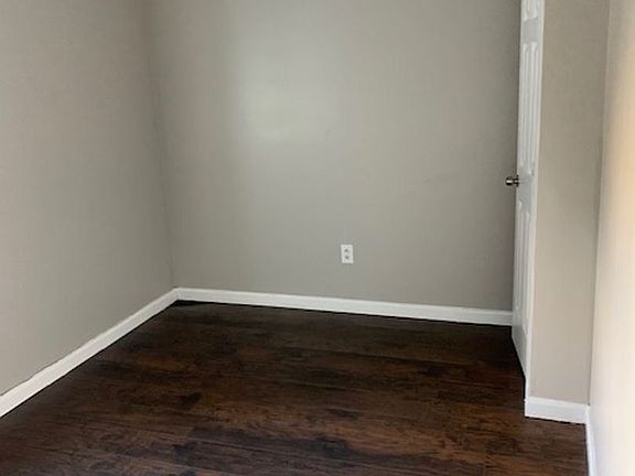 5th image of 3446 Kensington Ave Floor 1
