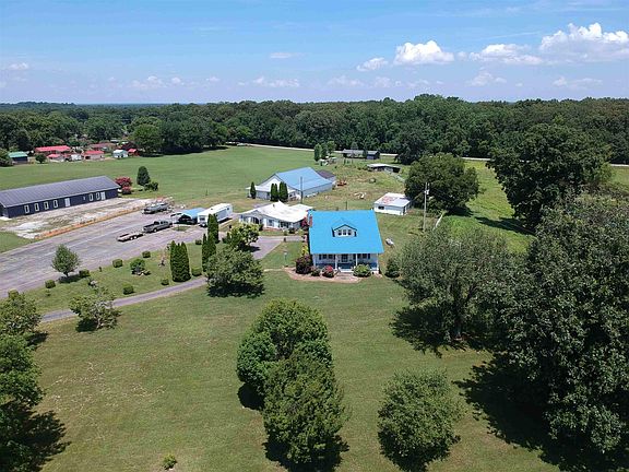 2nd image of 2346 Old David Crockett Hwy