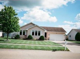 220 Willis Ave, Rochelle, IL 61068