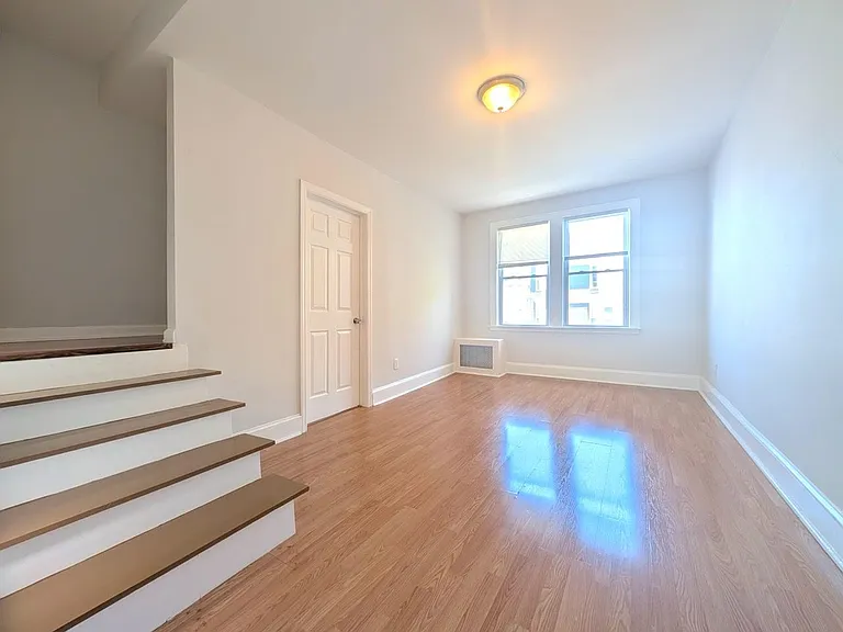 69 Beacon Ave #3 — Photo 6
