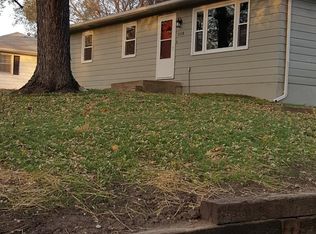 1118 Elm St, Eudora, KS 66025